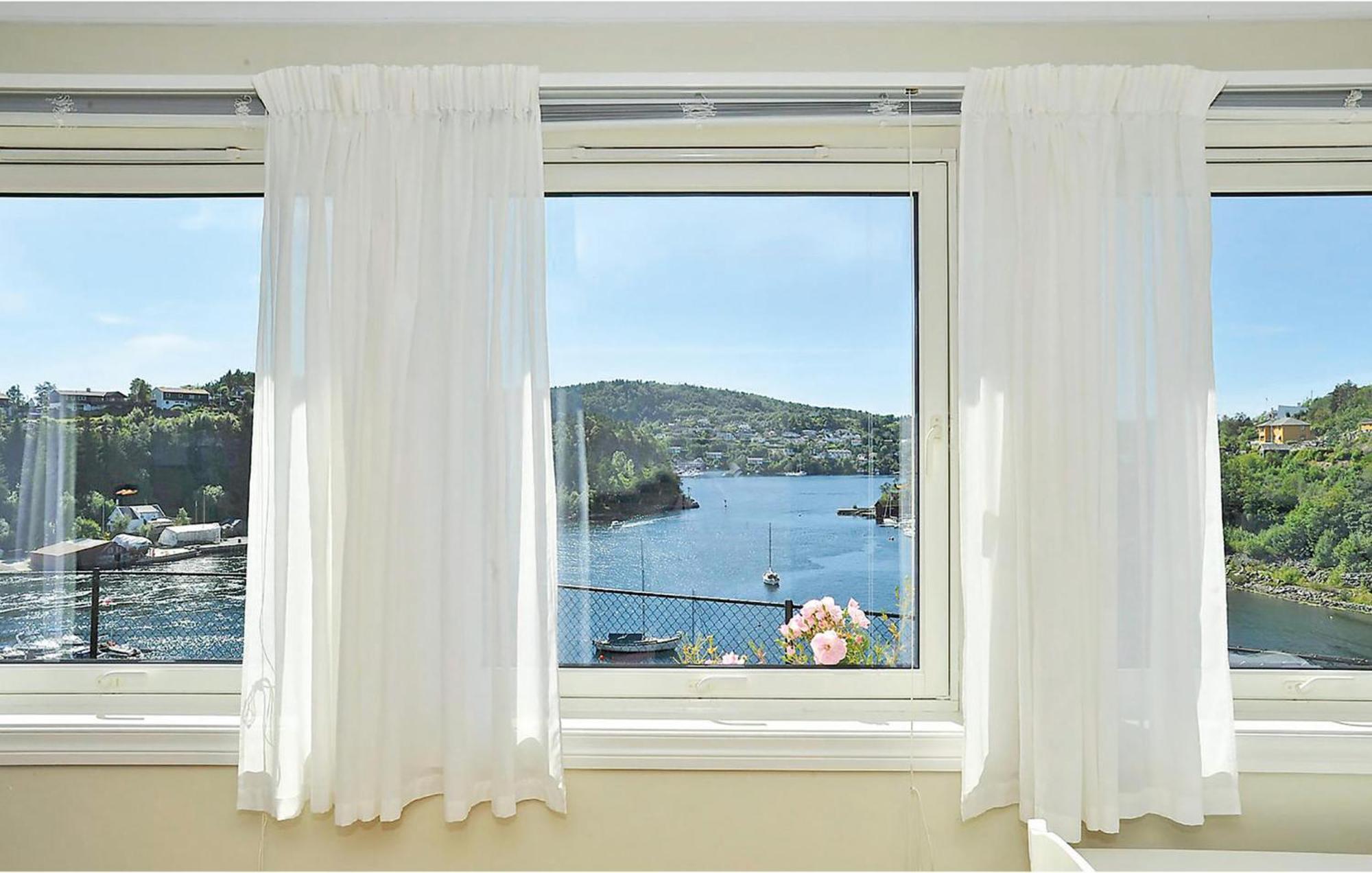 Cozy Apartment In Straumsgrend With Kitchen Bergen Eksteriør bilde