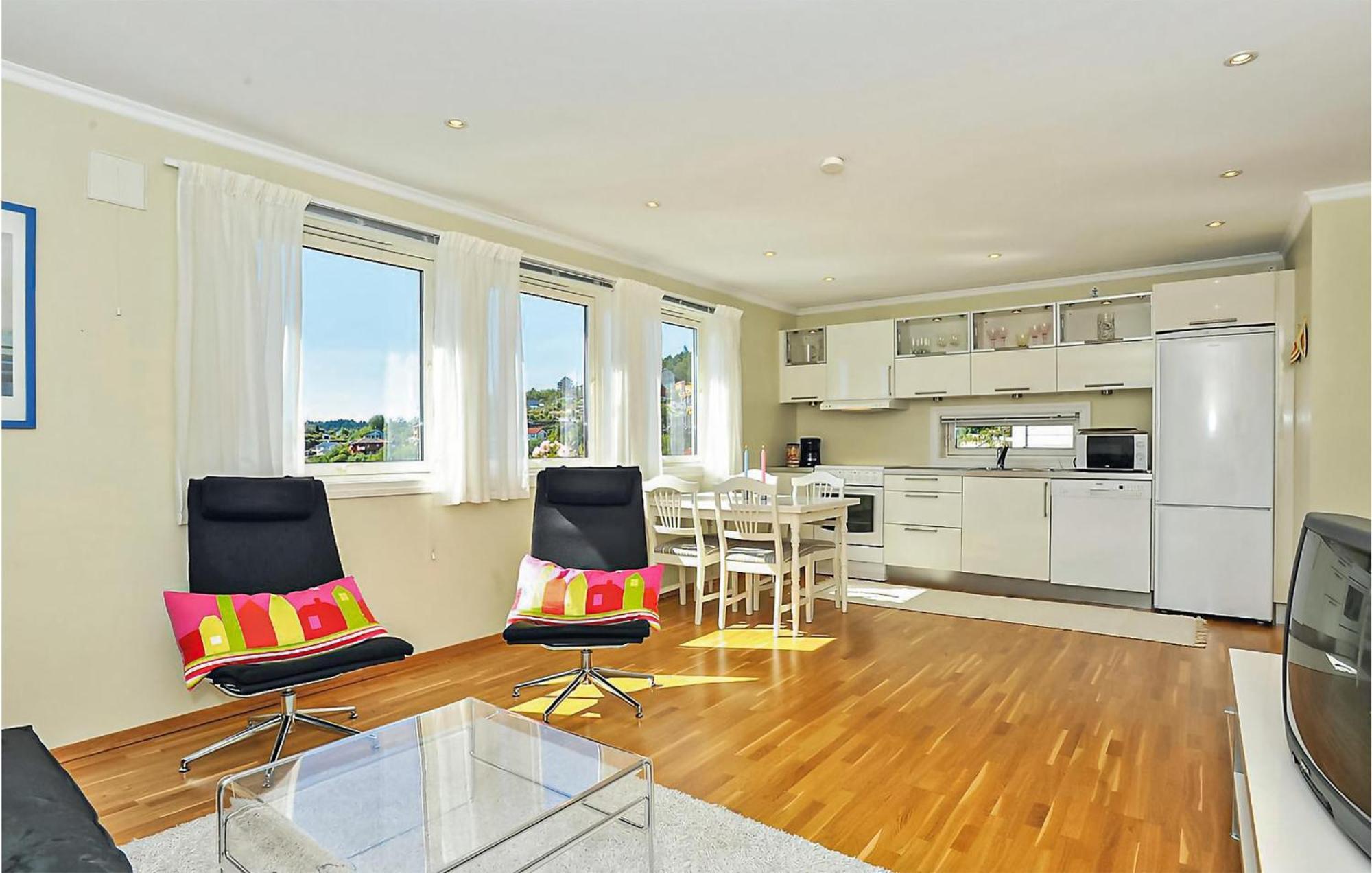Cozy Apartment In Straumsgrend With Kitchen Bergen Eksteriør bilde