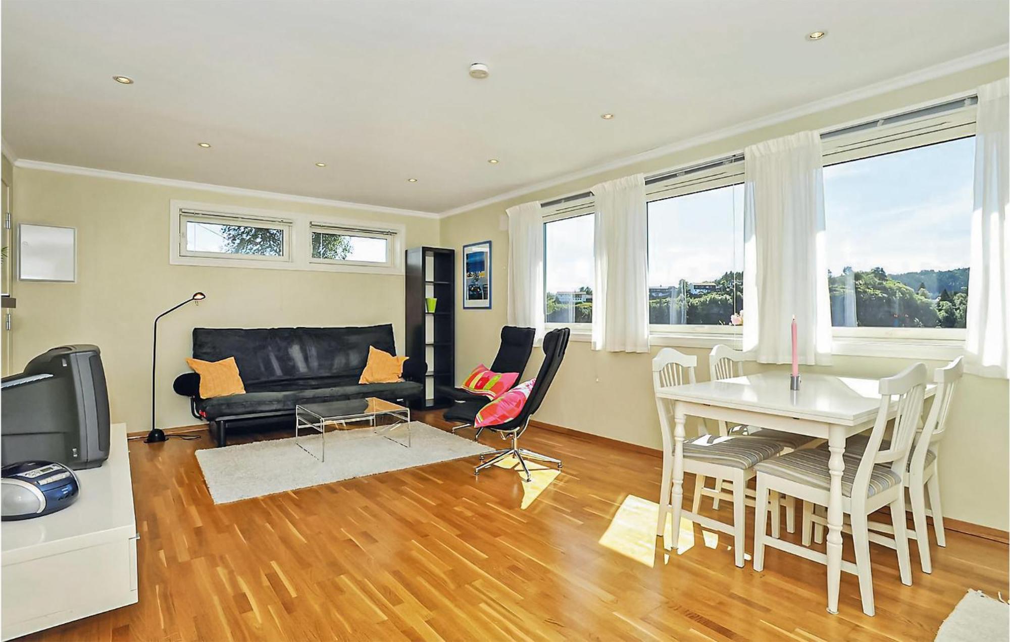 Cozy Apartment In Straumsgrend With Kitchen Bergen Eksteriør bilde